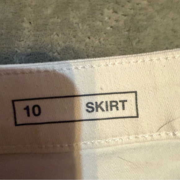 Sonoma White Denim Skirt Women’s Size 10 Classic 5 Pocket Jean Skirt - Picture 3 of 7